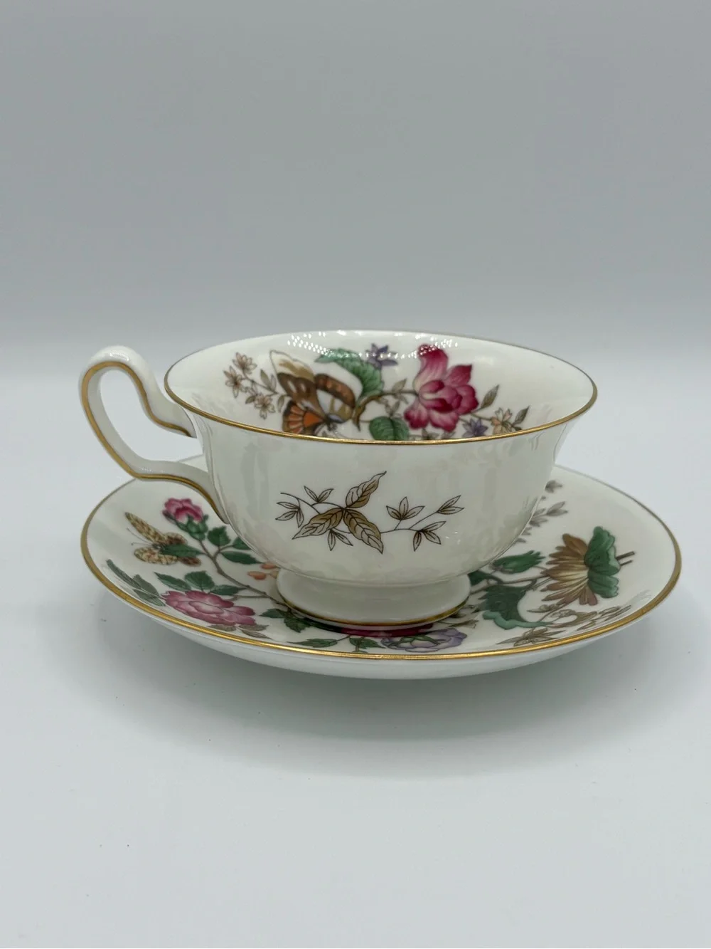 Wedgwood Charnwood Bone China Tea Cups & Saucers Set 4 England Gold Trim